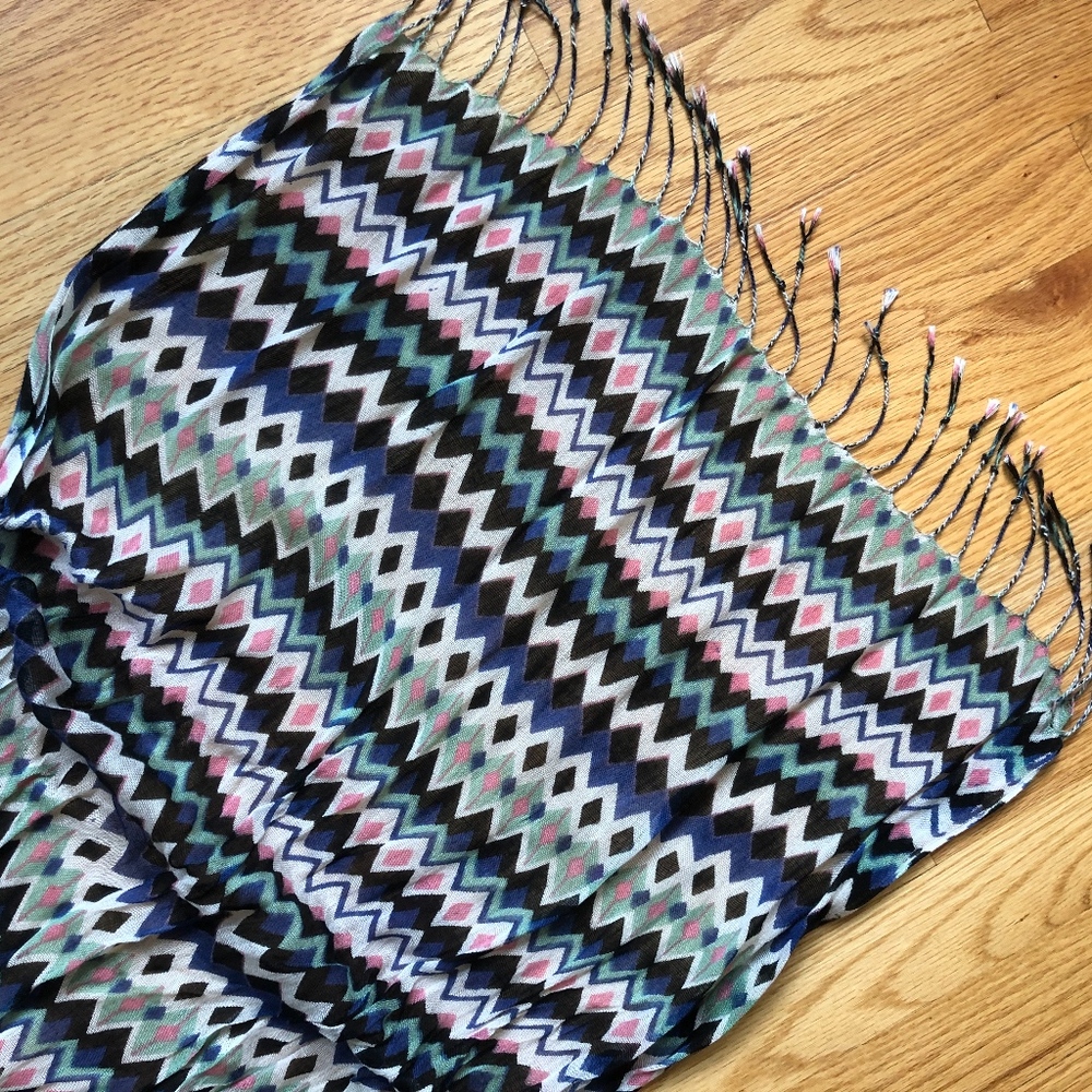 Geometric Print scarf
